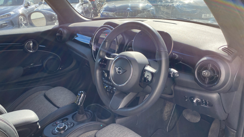 MINI Hatchback 135kW Cooper S Level 2 33kWh 3dr Auto Electric Hatchback